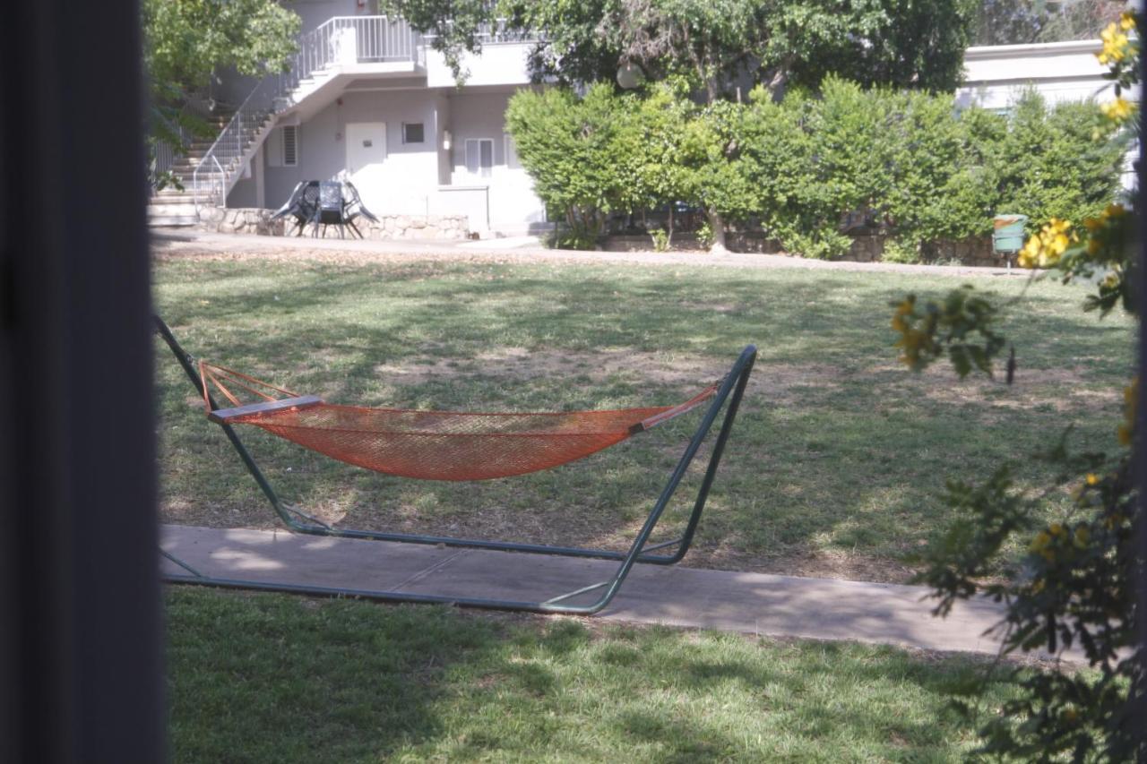 Kibbutz Beit Alfa Guest House Bet Alfa Buitenkant foto